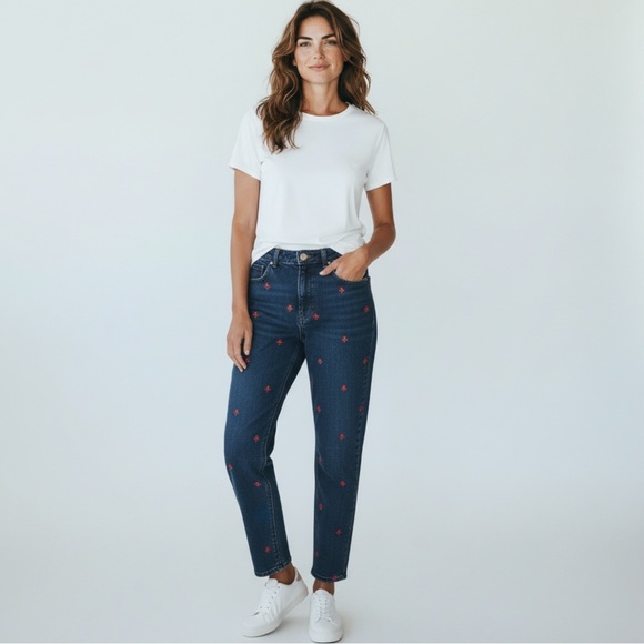 Boden Denim - Boden Cavendish Girlfriend Jeans with Red Embroidered Flowers 🌺 Sz: 8P